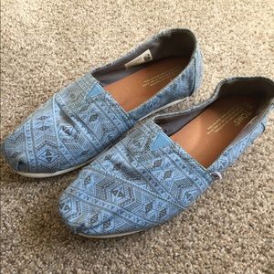 Toms Shoes Blue Aztec Geo Print Slide On 9.5